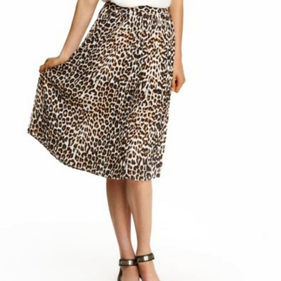 Express Dresses & Skirts - Express Leopard Print Pleated Midi Skirt size 10